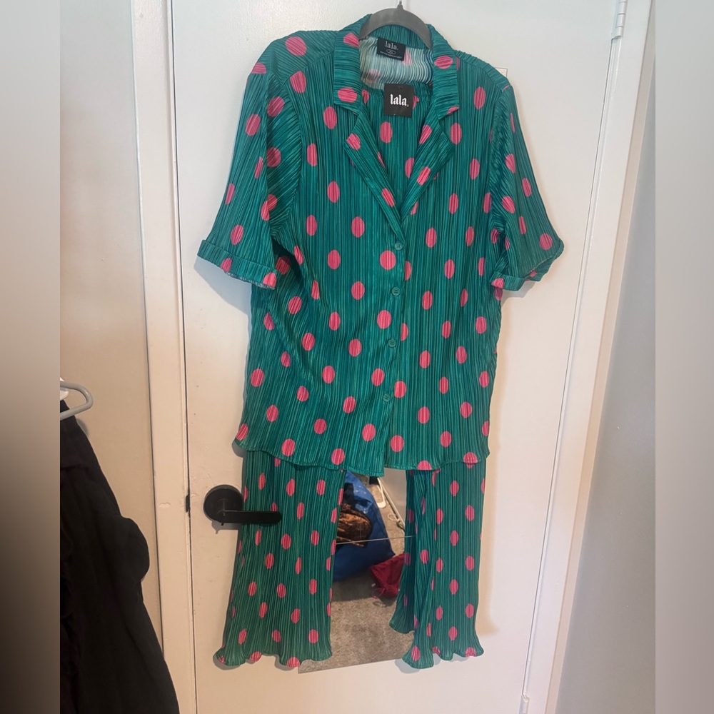 Dressed in LaLa Green Pink Polka Dot Button-Front Plisse Pants Top Set NWT Plus - Picture 6 of 9